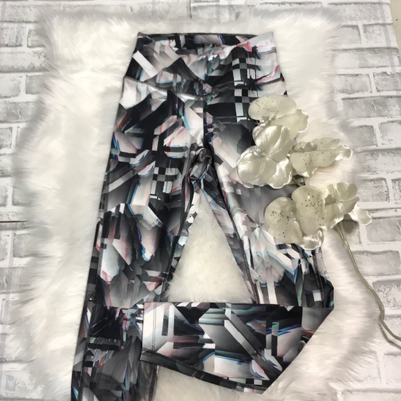 Nike Pants - NIKE DRI FIT GRAPHIC LEGGINGS